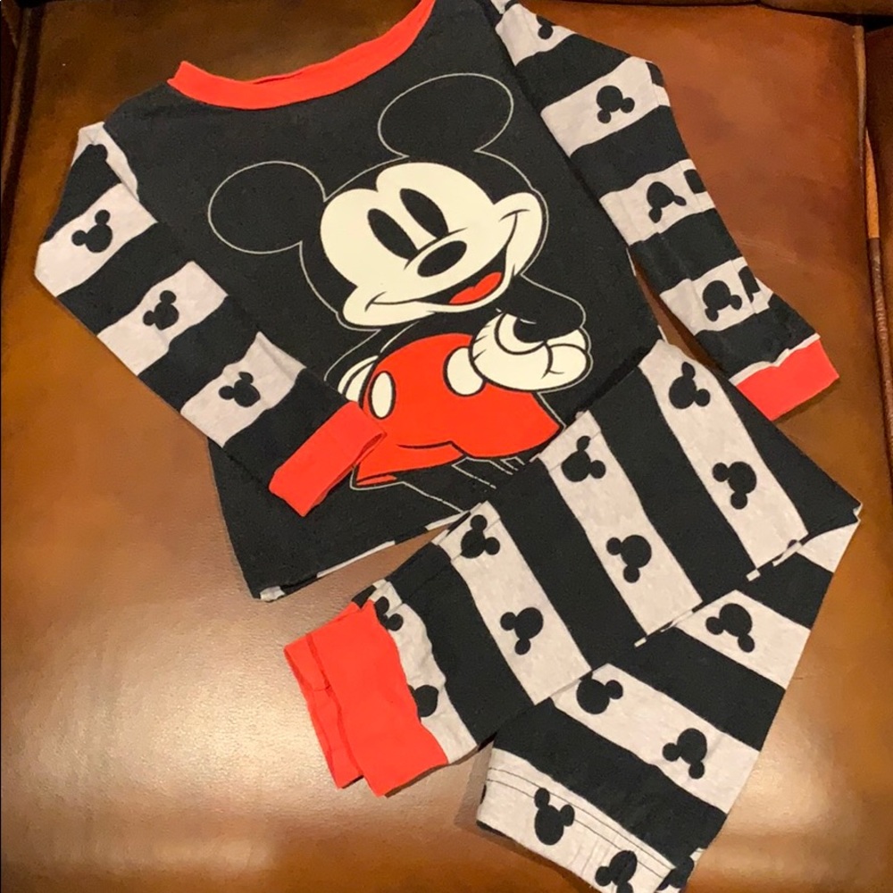 DISNEY Mickey Mouse pajama set
